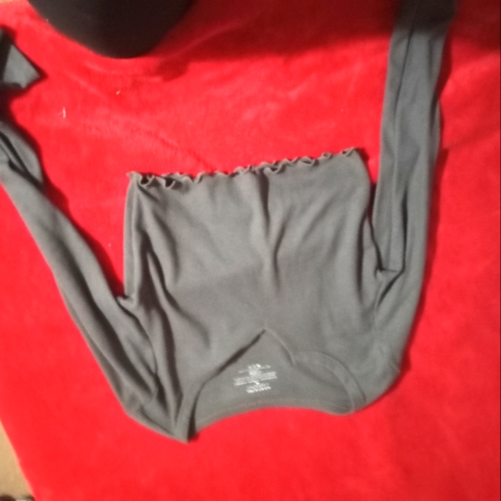 Grey sleeve_Crop top/ size M